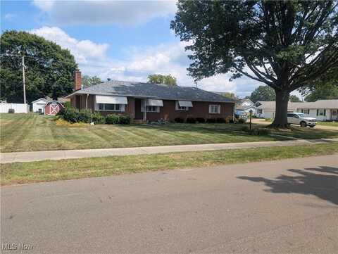 1003 Kaderly Street NW, New Philadelphia, OH 44663