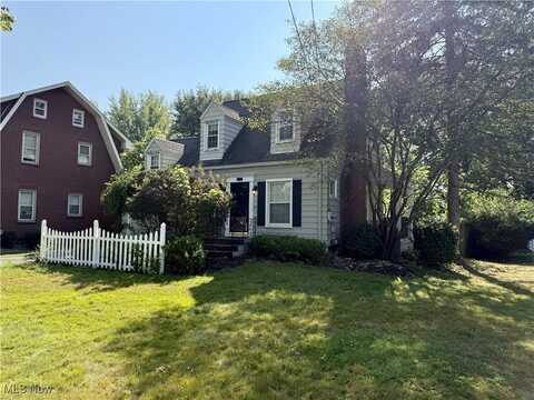 107 Oakley Avenue, Youngstown, OH 44512
