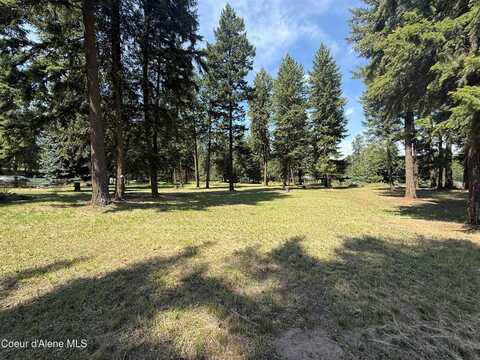 70 Appaloosa Rd, Moyie Springs, ID 83845