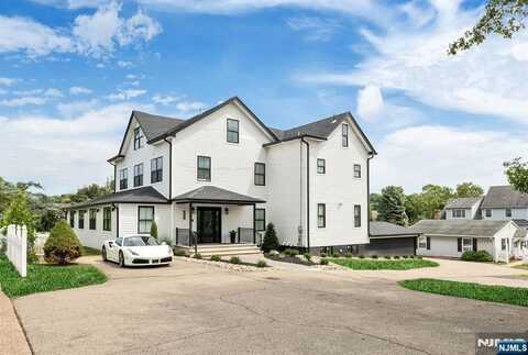 648 Black Oak Ridge Road, Wayne, NJ 07470