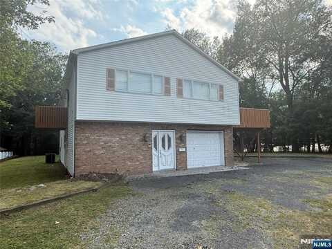 224 Grand Avenue, Park Ridge, NJ 07656