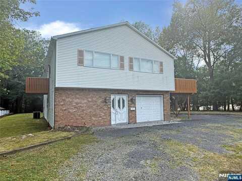 224 Grand Avenue, Park Ridge, NJ 07656