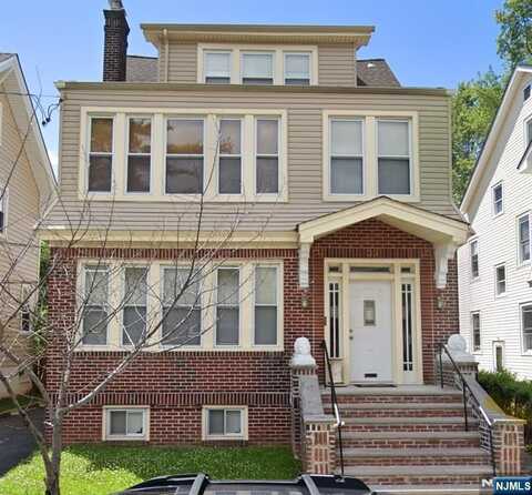 35 Monticello Avenue 2, Newark, NJ 07106