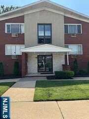 117 W 3rd Avenue 13, Roselle, NJ 07203