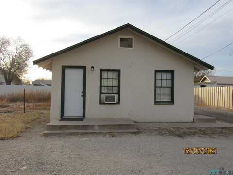 604 1/2 W Dallas Avenue, Artesia, NM 88210