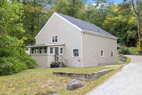 31 Water Street, Bradford, NH 03221