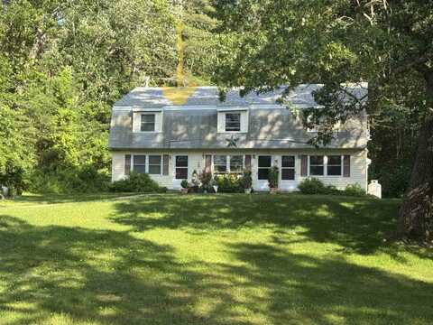 4 Linda Lane, Stratham, NH 03885