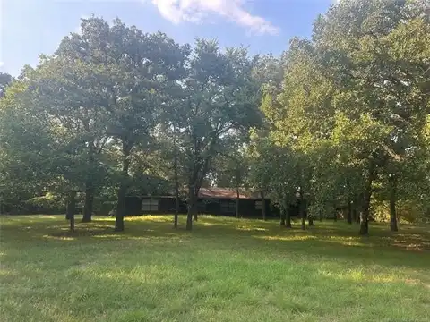 305 Rolling Wood Hills, Durant, OK 74701