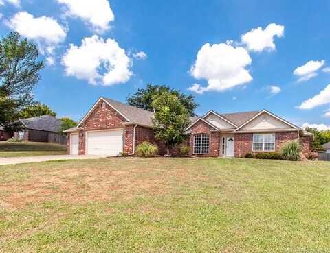 8901 E 105th Street N, Owasso, OK 74055