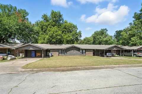 5916 S Quincy Place, Tulsa, OK 74105