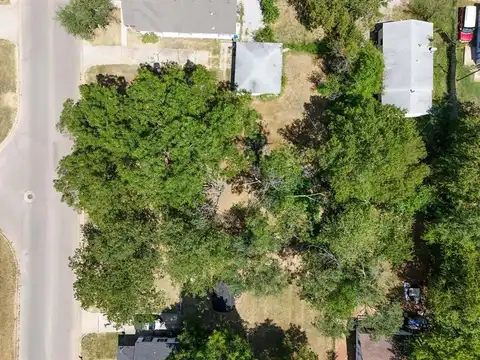 1201 N Center Avenue, Shawnee, OK 74801