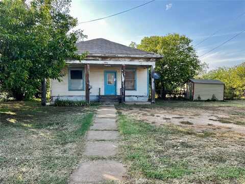 1217 Avenue D, Brownwood, TX 76801