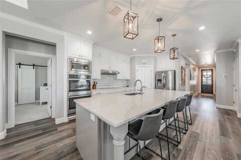 8208 Indian Hills Court, Benbrook, TX 76126