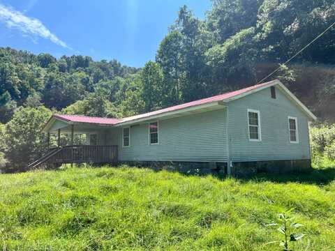 1845 Hollywood Road, Newton, WV 25266