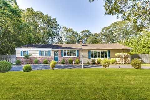 116 Underwood Drive, East Hampton, NY 11937