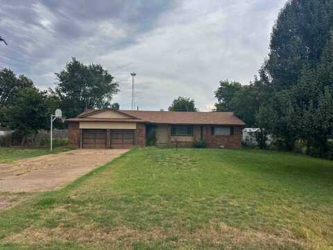 210 Freidmann Ave, Loyal, OK 73756