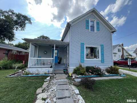 603 S 11TH Street, Pekin, IL 61554
