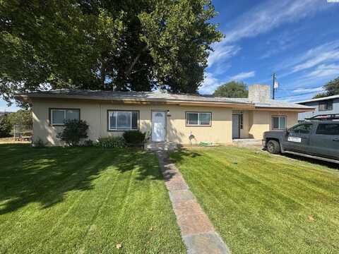 7209 Maclaren Way, Yakima, WA 98908
