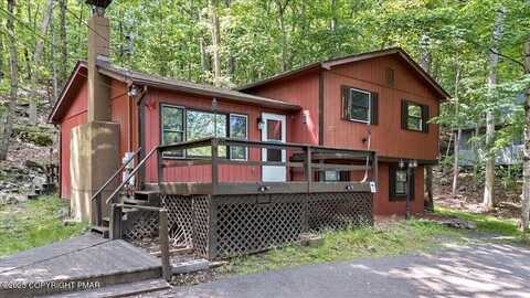 6061 Decker Road, Bushkill, PA 18324