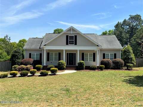 2239 E Indiana Avenue, Southern Pines, NC 28387