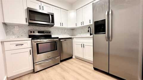1460 NW 22nd Ct, Fort Lauderdale, FL 33311