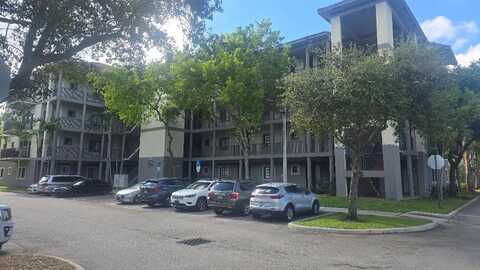 2851 Riverside Dr, Coral Springs, FL 33065