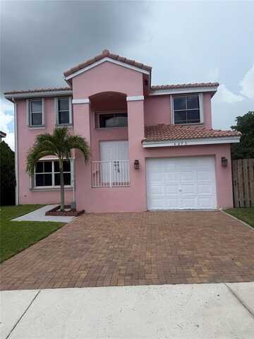 4273 SW 84 Terrace, Davie, FL 33326