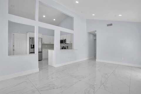 8389 Rural Ln, Boca Raton, FL 33433
