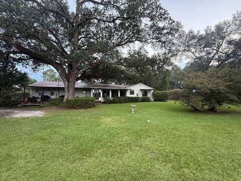 480 Lake View Dr, Wewahitchka, FL 32465