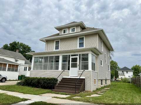 151 LEDGEVIEW Avenue, FOND DU LAC, WI 54935