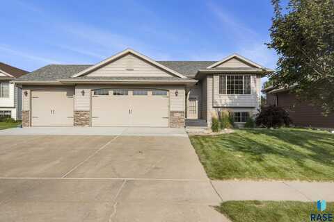2212 S Macey Ave, Sioux Falls, SD 57106