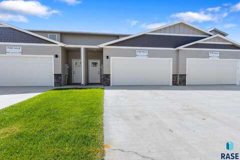 5703 E Avett Pl, Sioux Falls, SD 57108