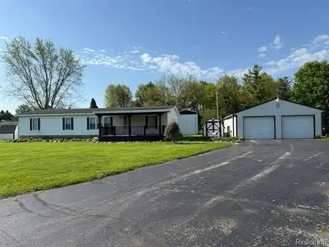 5455 Monticello Drive, Lapeer, MI 48446