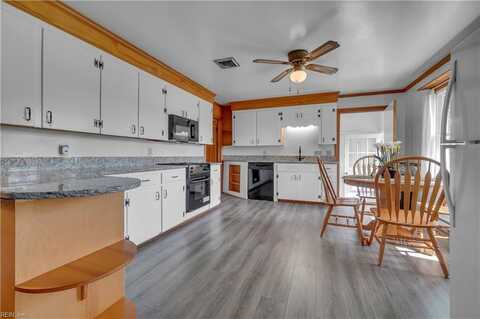 1428 Greenway Road, Suffolk, VA 23438