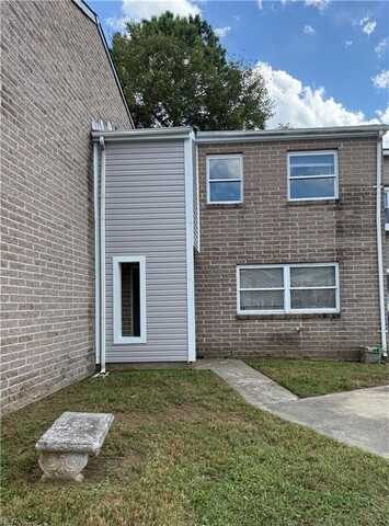 5305 Leicester Court, Virginia Beach, VA 23462