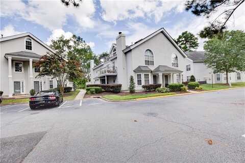 423 Seahorse Run, Chesapeake, VA 23320