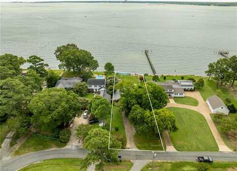 1419 Laurens Road, Gloucester Point, VA 23062