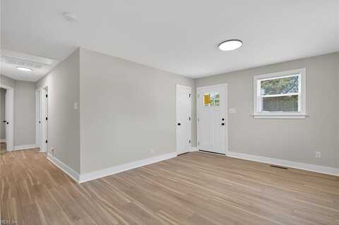 4409 Deep Creek Boulevard, Portsmouth, VA 23702