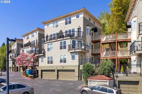 335 NW UPTOWN TER, Portland, OR 97210