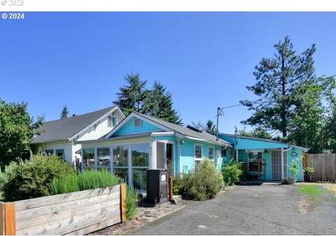 416 S 10TH ST, Cottage Grove, OR 97424