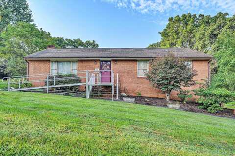 573 Crestland DR, Roanoke, VA 24019