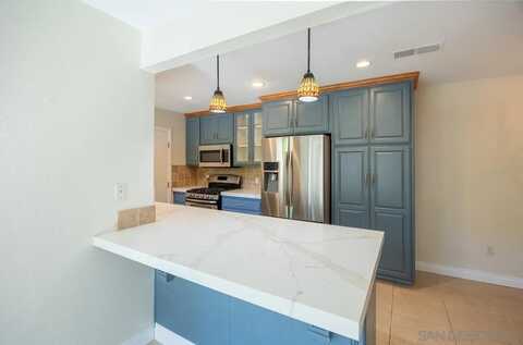 13669 Comuna Drive, Poway, CA 92064