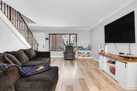 267 S Mollison Ave unit: 5, El Cajon, CA 92020