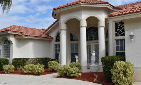 1913 SE Airoso Boulevard, Port Saint Lucie, FL 34984