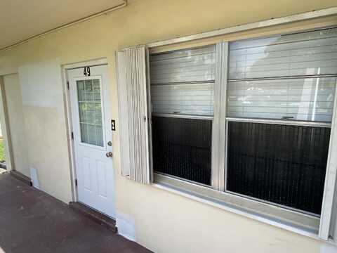 49 Waltham C, West Palm Beach, FL 33417