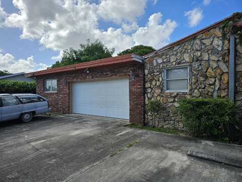 1300 W 7th Street, Riviera Beach, FL 33404