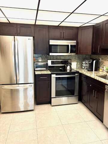 591 Normandy 'M', Delray Beach, FL 33484