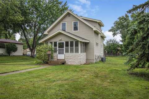 4026 Xenia Avenue N, Robbinsdale, MN 55422