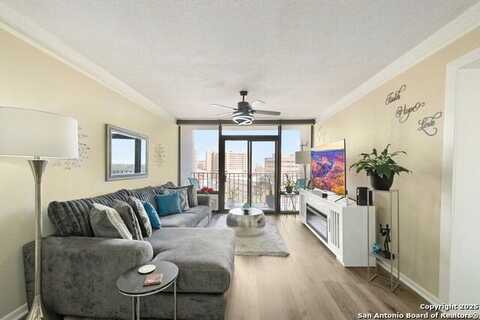 7701 Wurzbach, San Antonio, TX 78229