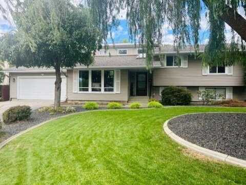 2015 E 56th St, Spokane, WA 99223